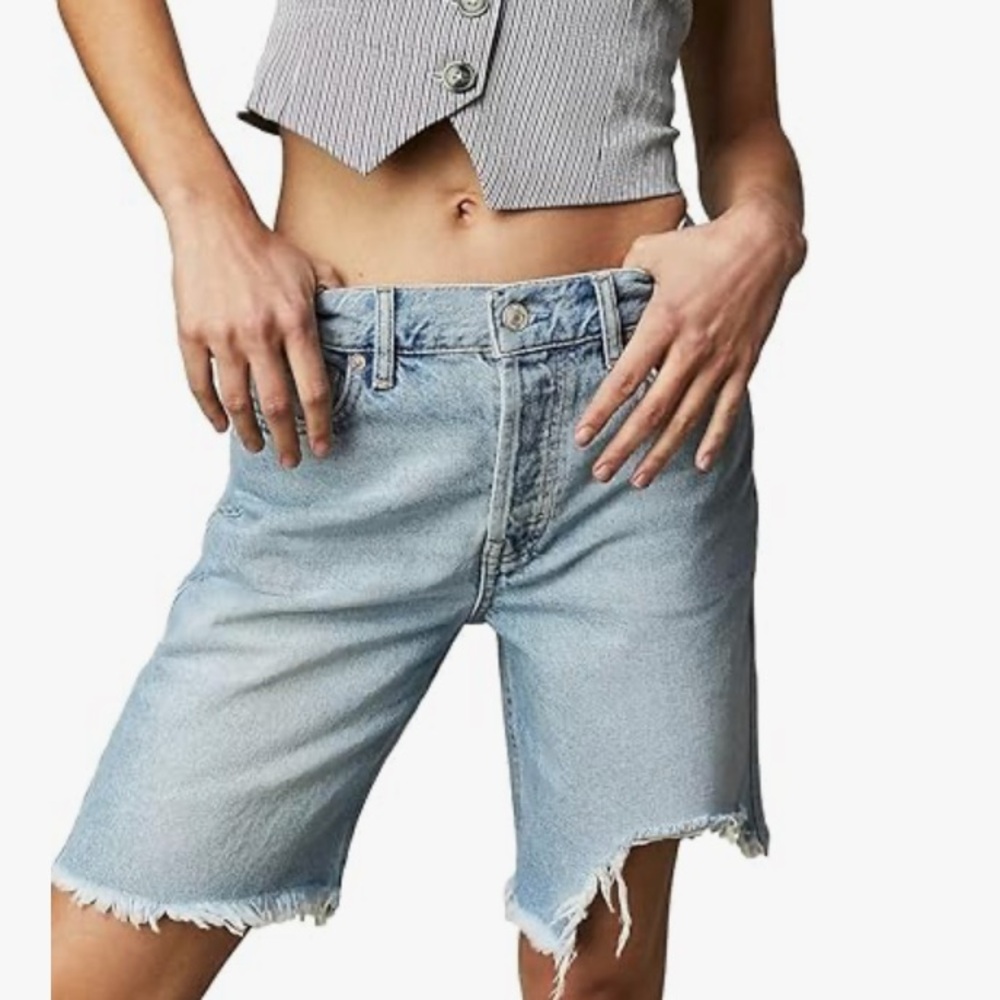 NEW Free People Women's Big Sur Coast Boyfriend Denim Shorts, Washed Away 26